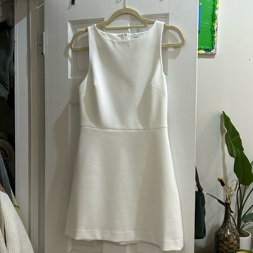 Aritzia Babaton Bond Dress White Size 2 - only worn once